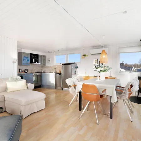 3 Bedroom Awesome In Juelsminde Sonderby (Midtjylland)