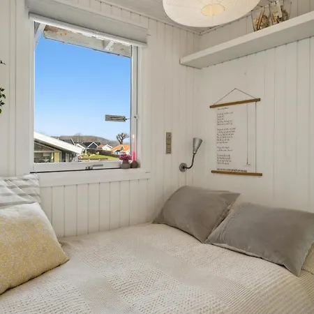 3 Bedroom Awesome In Juelsminde * Sonderby (Midtjylland)