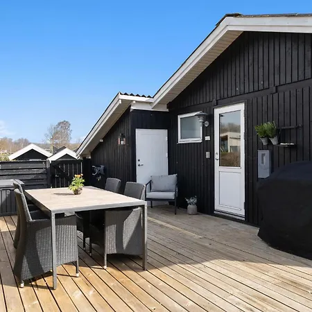 3 Bedroom Awesome In Juelsminde * Sonderby (Midtjylland)